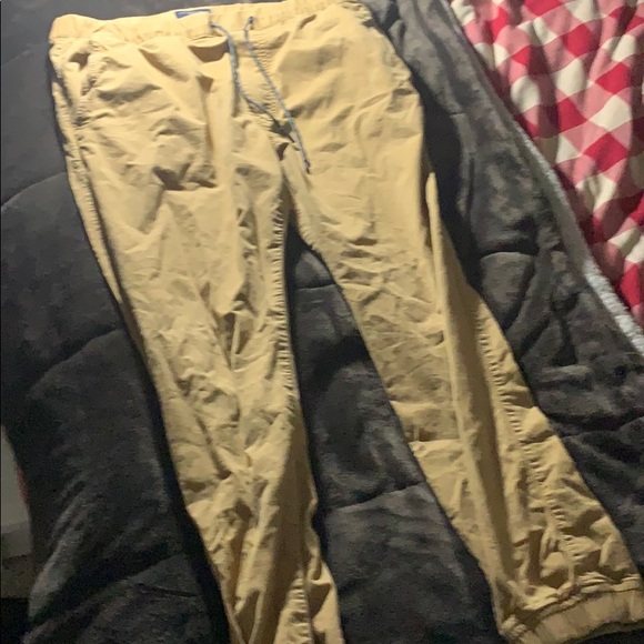 American Eagle Jogger Pants - Picture 3 of 3